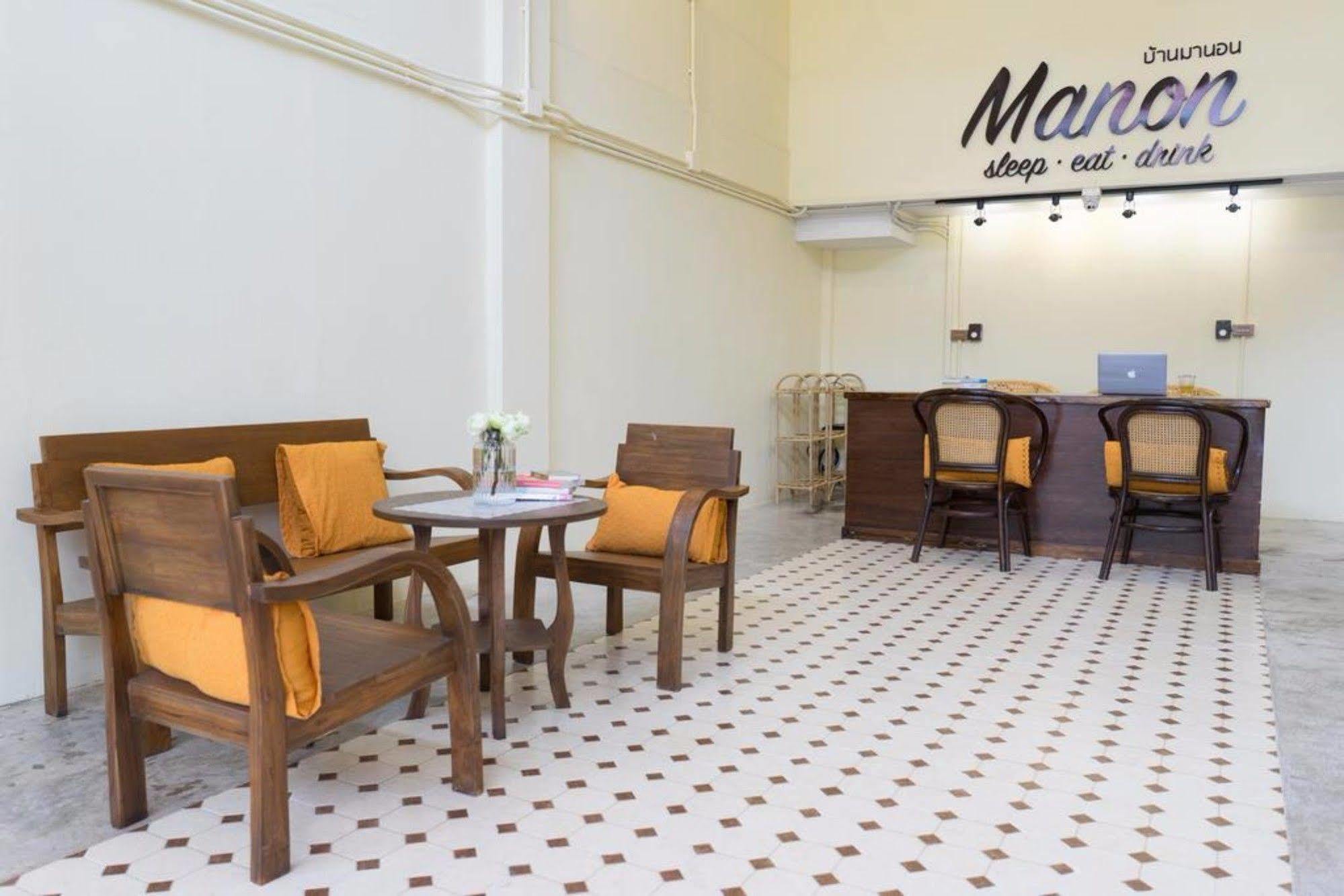 มานอน สลีป อีท ดริ้ง Bed & Breakfast เชียงใหม่ ภายนอก รูปภาพ
