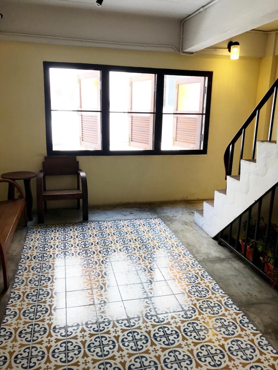 มานอน สลีป อีท ดริ้ง Bed & Breakfast เชียงใหม่ ภายนอก รูปภาพ