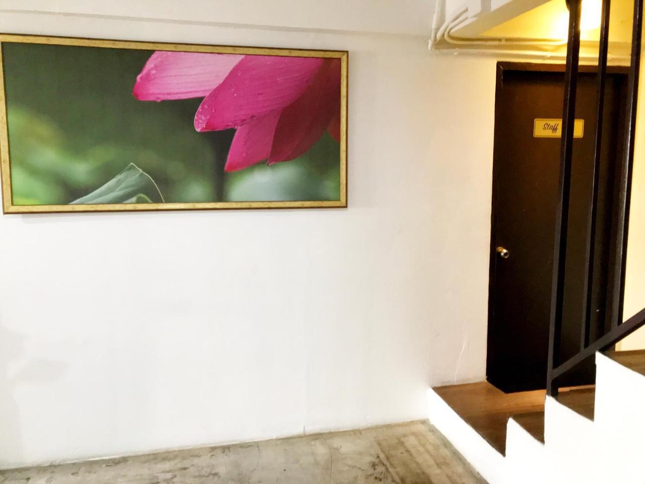มานอน สลีป อีท ดริ้ง Bed & Breakfast เชียงใหม่ ภายนอก รูปภาพ